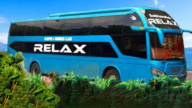 রিলাক্স ট্রান্সপোর্ট বাসের সামনের দৃশ্য